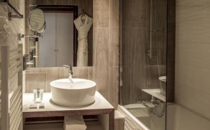 Hotel Pic Blanc, Alpe d'Huez, Bathroom
